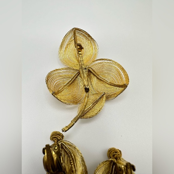Rarely find Vintage Signed West Germany leaves clip earrings and brooch set - Picture 6 of 11